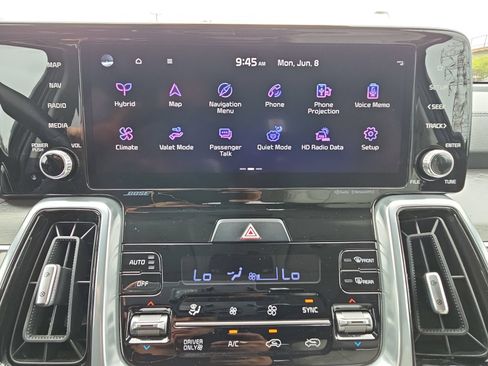 Used 2023 Kia Sorento SX Prestige w/ Panoramic Sunroof Package AWD/4WD image 23
