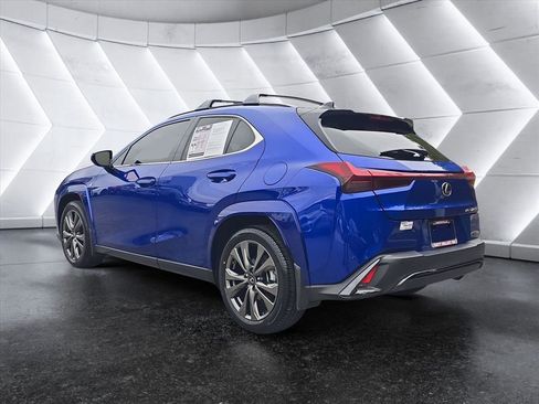 Used 2023 Lexus UX 250h F Sport image 3