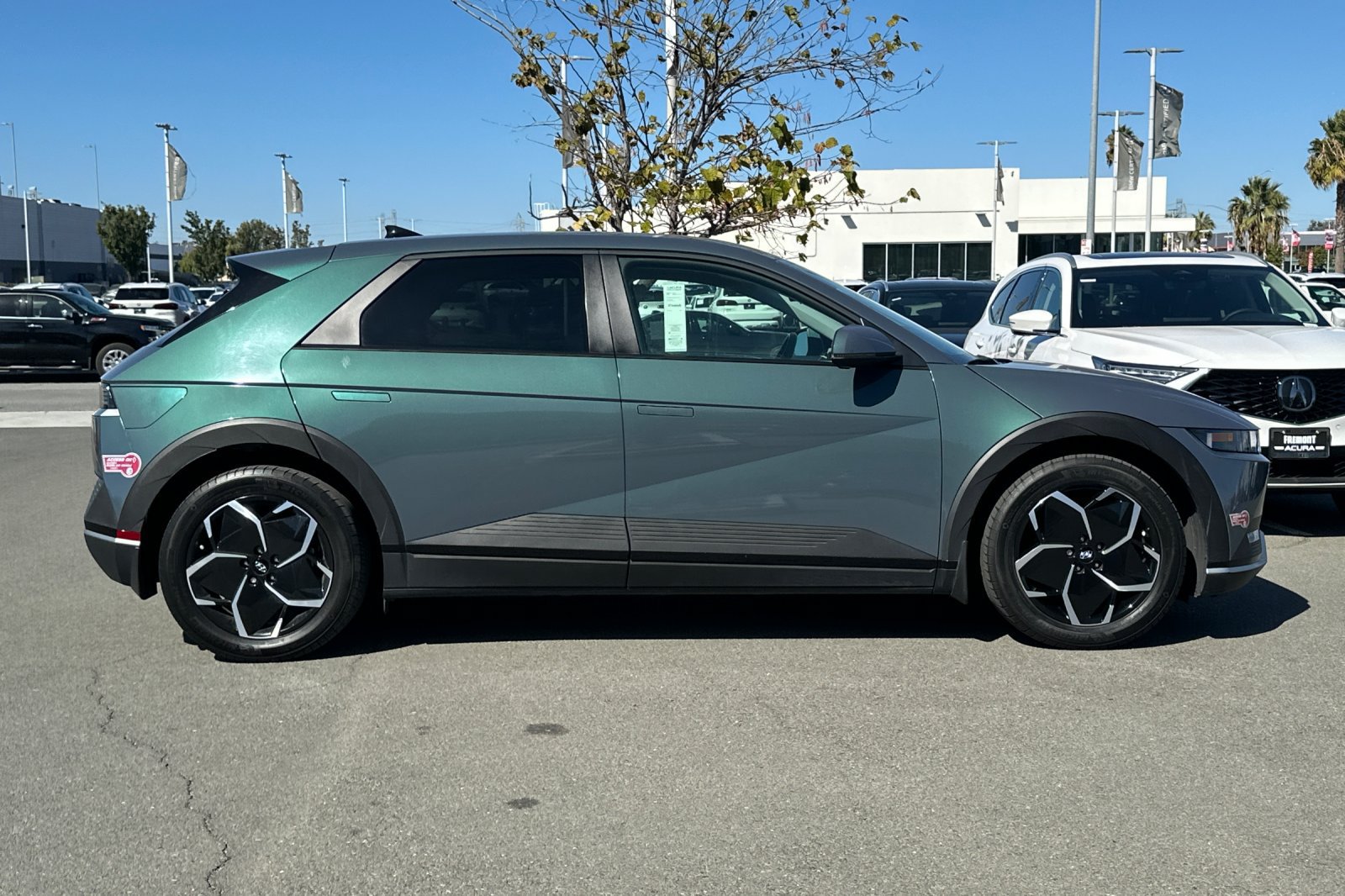 Used 2024 Hyundai Ioniq 5 SE RWD image 3