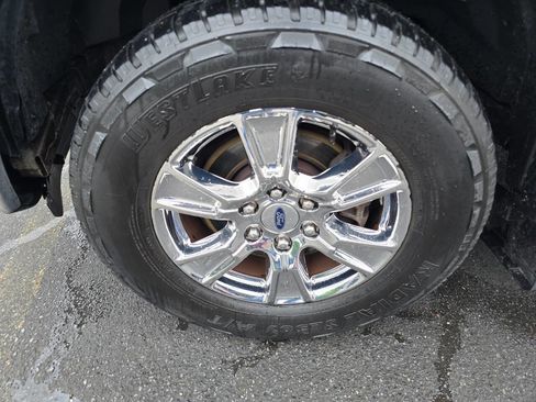 Used 2015 Ford F150 XLT w/ Equipment Group 302A Luxury AWD/4WD image 10