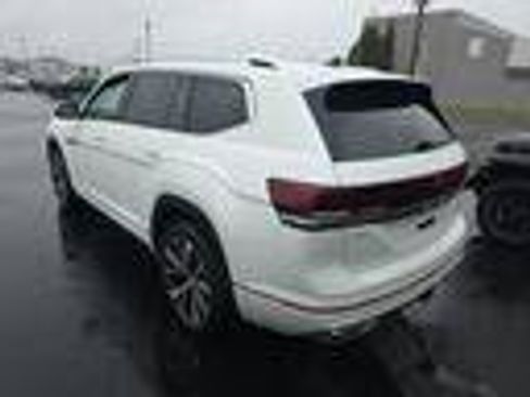 Used 2024 Volkswagen Atlas SEL Premium R-Line AWD/4WD image 10