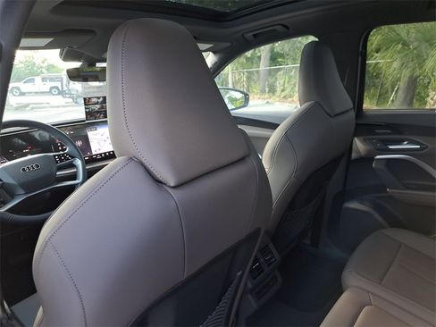 New 2025 Audi Q5 2.0T Premium Plus image 26