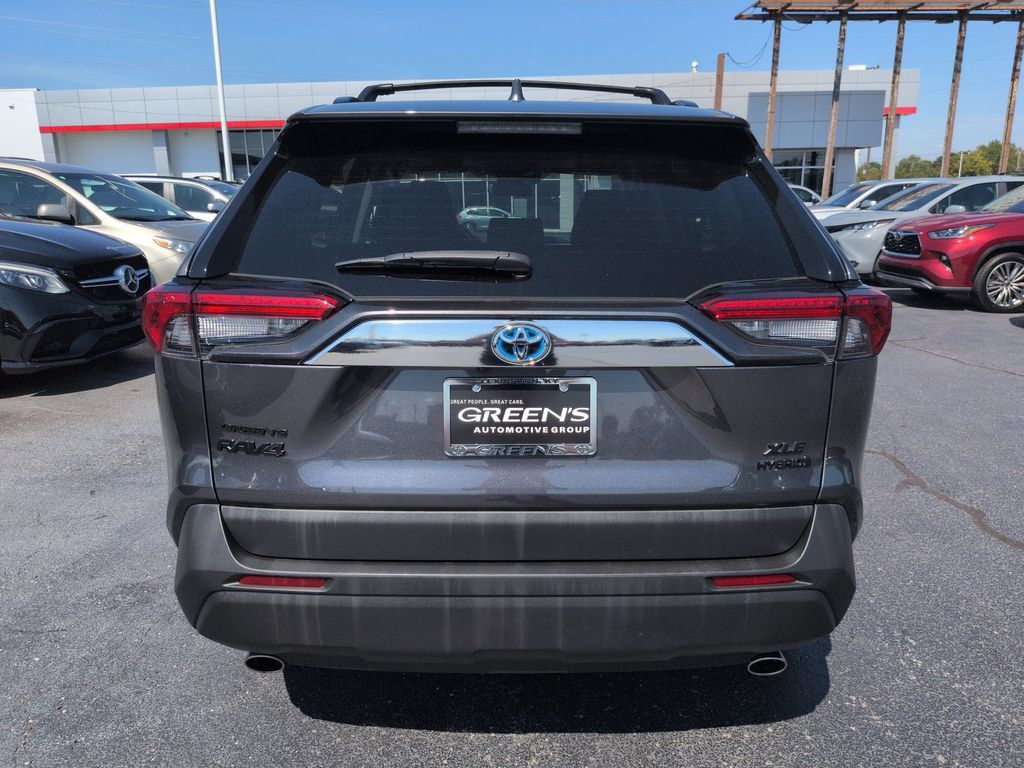 Certified 2024 Toyota RAV4 XLE w/ Convenience Package AWD/4WD image 4