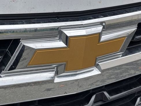 Used 2025 Chevrolet Silverado 1500 LT image 44