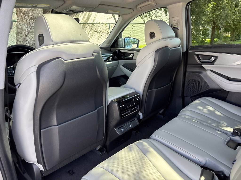 Used 2024 Acura MDX w/ Technology Package FWD image 22