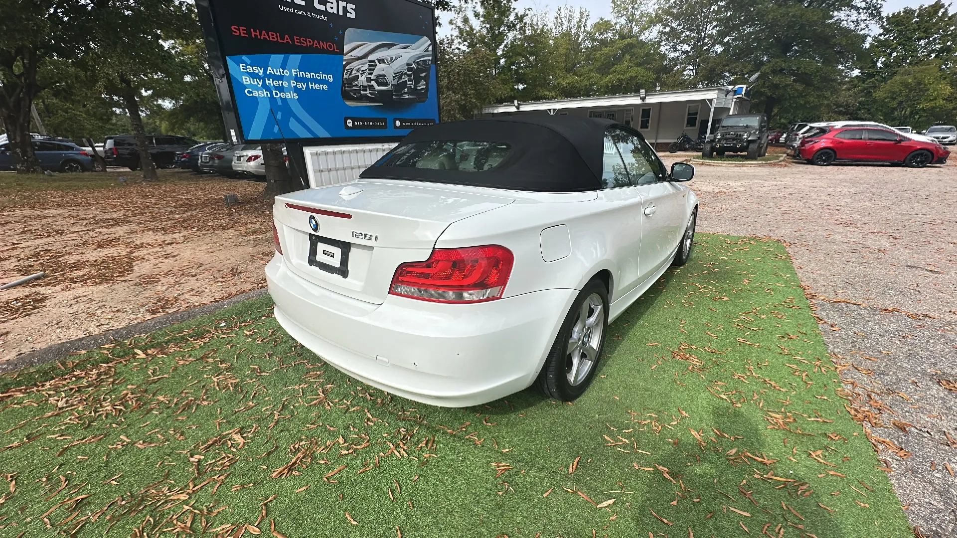 Used 2012 BMW 128i Convertible RWD image 8