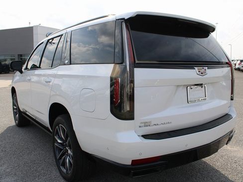 Used 2023 Cadillac Escalade Sport Platinum image 8