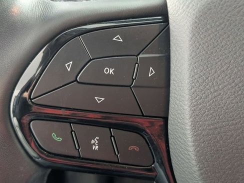 Used 2020 Jeep Cherokee Latitude Plus image 15