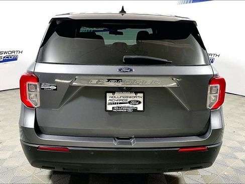Certified 2021 Ford Explorer 2WD image 4