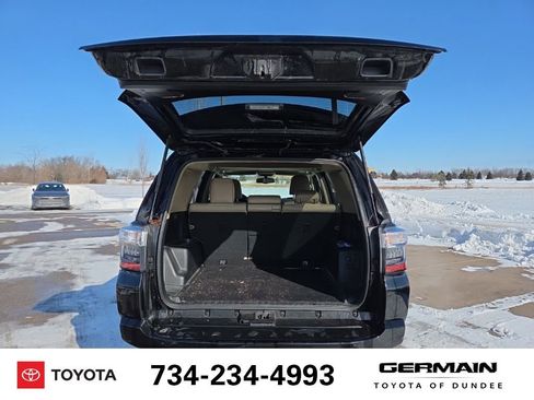 Used 2014 Toyota 4Runner SR5 Premium image 23