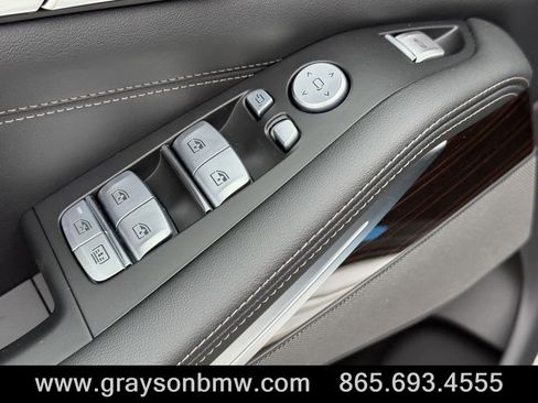 Used 2025 BMW X7 xDrive40i image 37