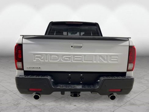 New 2026 Honda Ridgeline Black Edition image 4