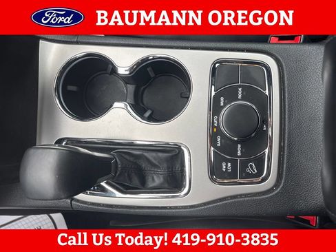 Used 2019 Jeep Grand Cherokee Limited AWD/4WD image 24