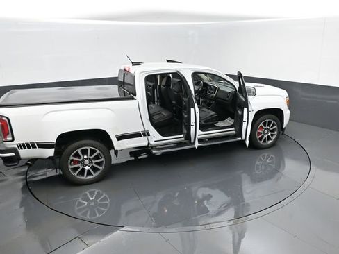 Used 2018 GMC Canyon Denali image 29