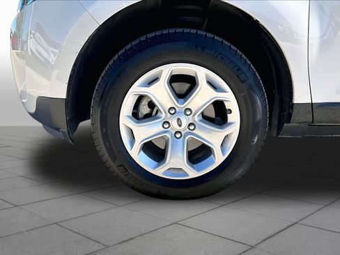 Used 2013 Ford Edge SE FWD image 8
