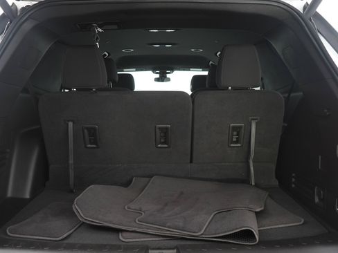 Used 2022 Chevrolet Traverse LT AWD/4WD image 9