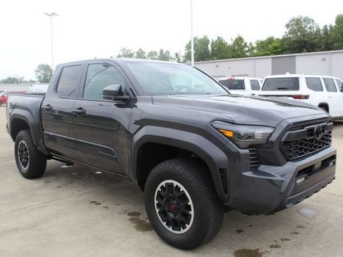 Used 2026 Toyota Tacoma TRD Off-Road AWD/4WD image 7