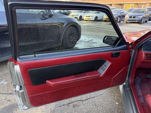 Used 1988 Ford Mustang GT image 9