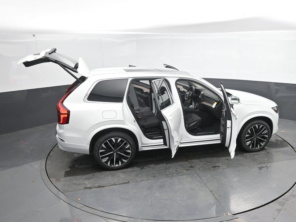 New 2026 Volvo XC90 B6 Plus w/ Protection Package AWD/4WD image 44
