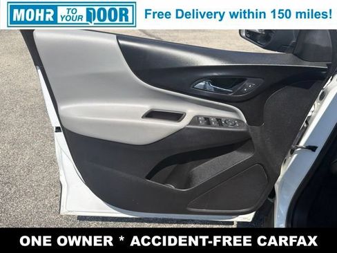 Used 2020 Chevrolet Equinox LS FWD image 12
