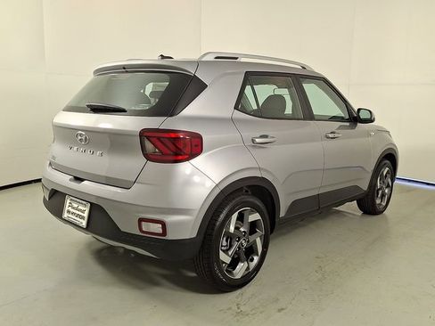 New 2026 Hyundai Venue SEL FWD image 6