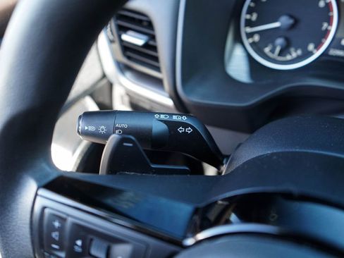 Used 2023 Nissan Rogue SV AWD/4WD image 33