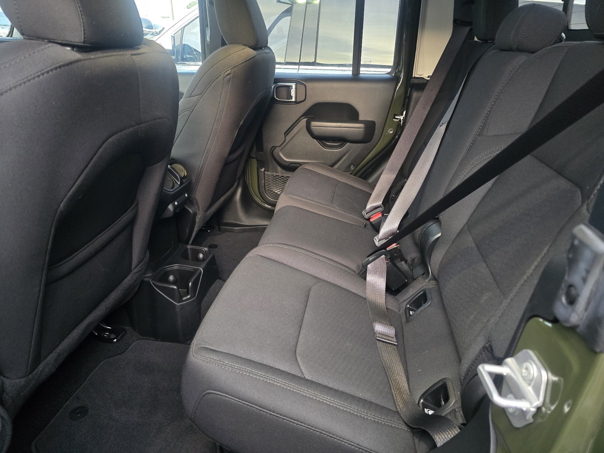 Used 2023 Jeep Gladiator Sport AWD/4WD image 4