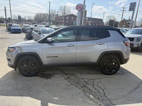 Used 2019 Jeep Compass Altitude image 4