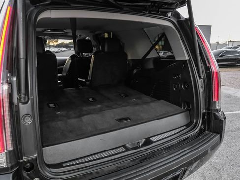 Used 2015 Cadillac Escalade Luxury image 59