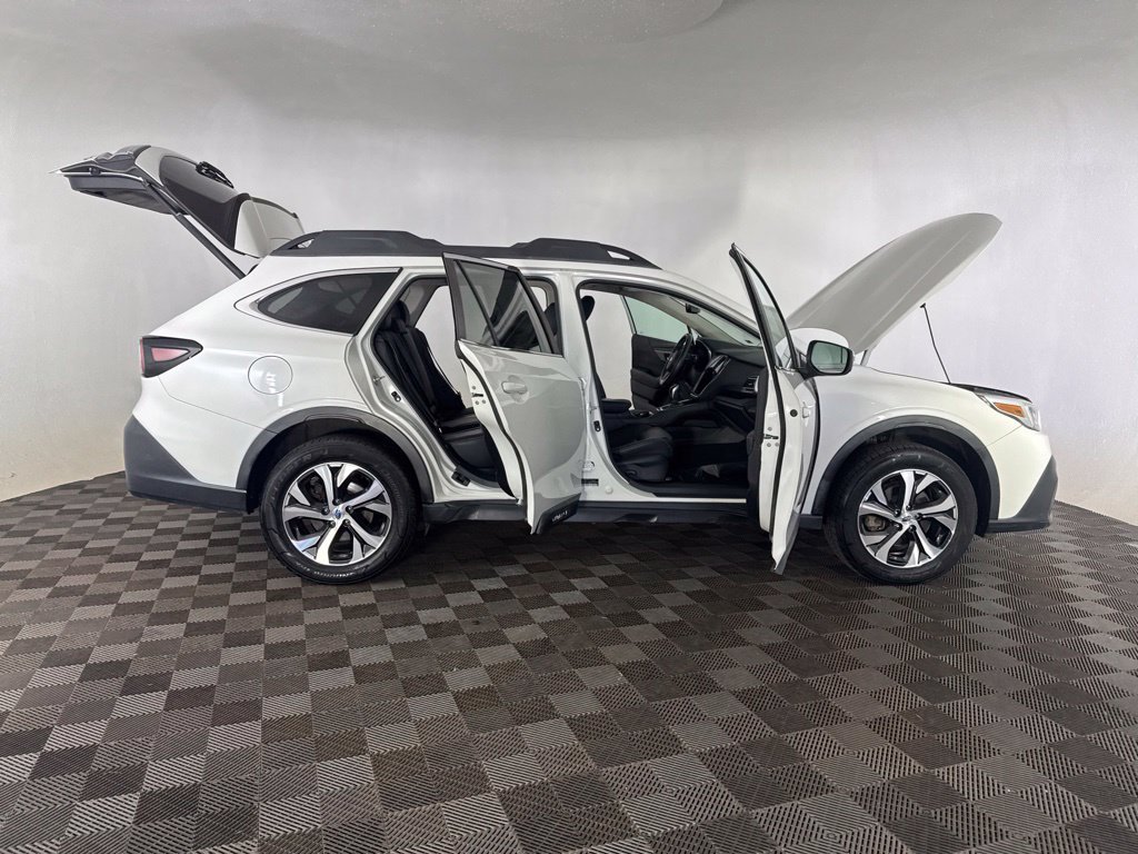Used 2020 Subaru Outback Limited AWD/4WD image 21