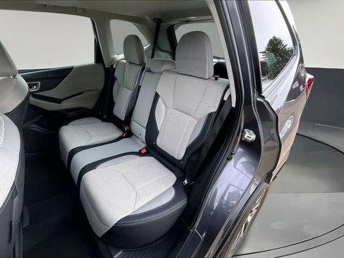 Used 2023 Subaru Forester Premium image 22