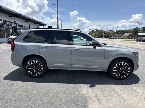 New 2026 Volvo XC90 T8 Ultra w/ Lounge Package AWD/4WD image 6