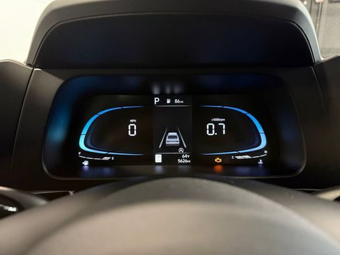 Certified 2025 Hyundai Elantra SE FWD image 17