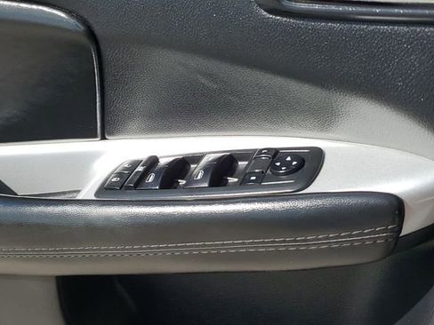 Used 2019 Dodge Journey SE FWD image 22