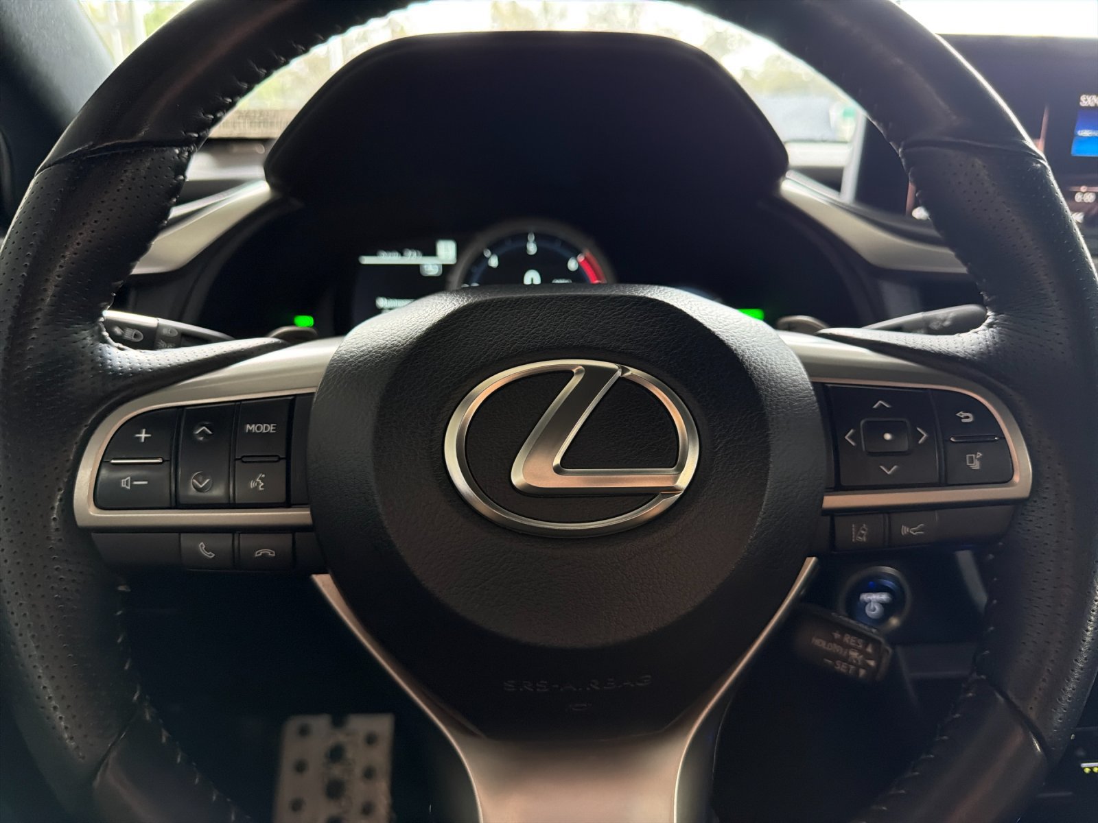 Used 2020 Lexus RX 450h F Sport w/ Cold Weather Package (CT) AWD/4WD image 23