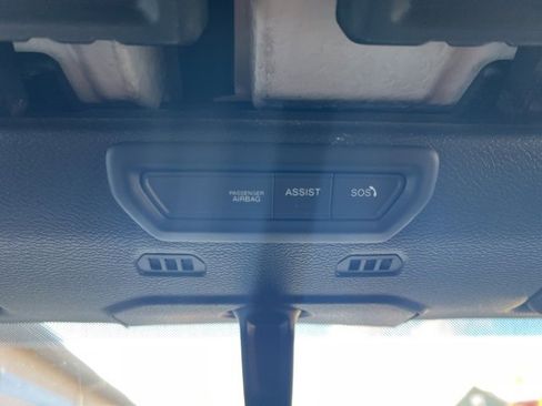 Used 2023 Jeep Wrangler Unlimited Sport image 34