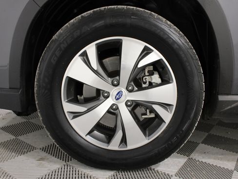 Used 2024 Subaru Ascent Premium w/ Convenience Package AWD/4WD image 35