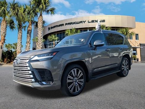 Certified 2024 Lexus LX 600 4WD w/ Luxury Package image 8