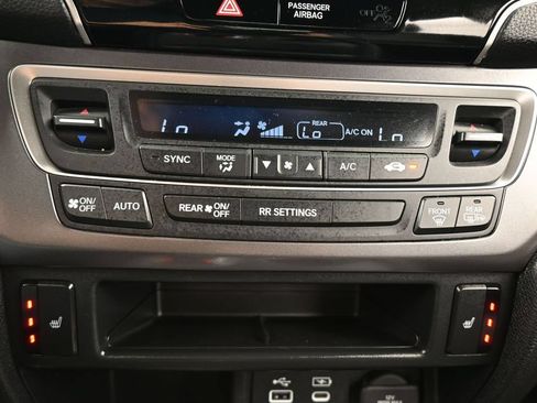 Used 2025 Honda Passport EX-L image 29