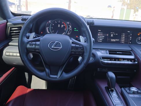 Used 2018 Lexus LC 500 Coupe image 31