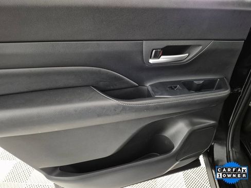 Used 2024 Toyota Grand Highlander AWD Hybrid image 25