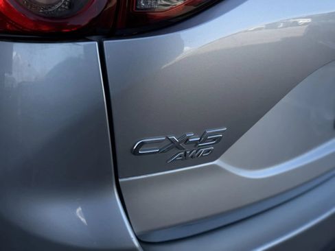 Used 2019 MAZDA CX-5 Touring image 35