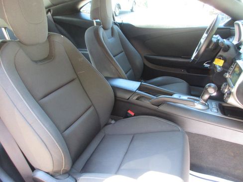 Used 2015 Chevrolet Camaro LT RWD image 20