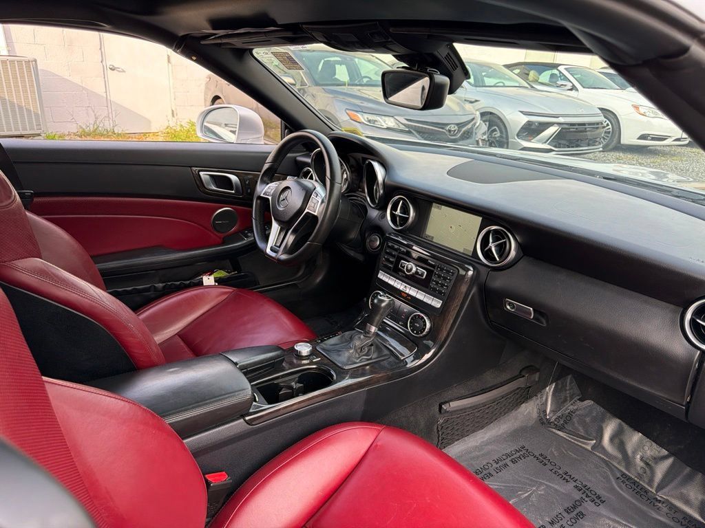 Used 2015 Mercedes-Benz SLK 250 image 15