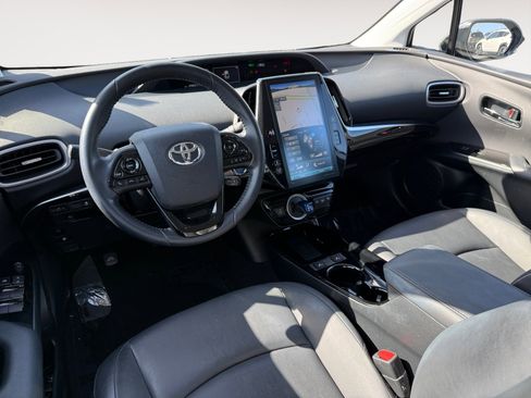 Used 2022 Toyota Prius Prime XLE FWD image 15