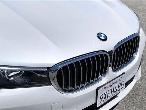 Used 2017 BMW 740e xDrive AWD/4WD image 33