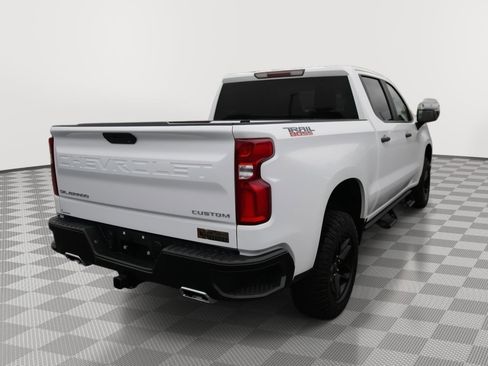 Used 2021 Chevrolet Silverado 1500 Custom Trail Boss AWD/4WD image 5