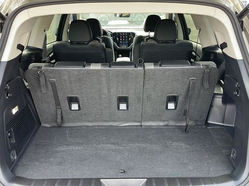 Used 2025 Subaru Ascent Onyx Edition AWD/4WD image 32