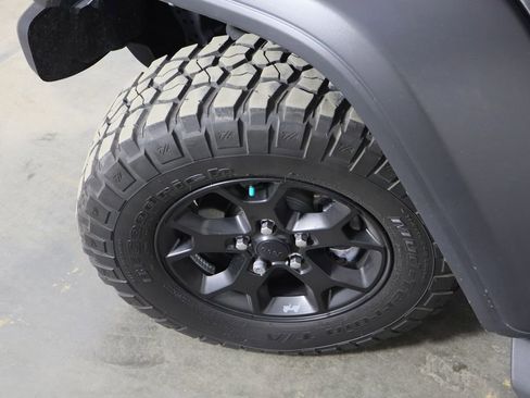 Used 2022 Jeep Wrangler Unlimited Sport image 41