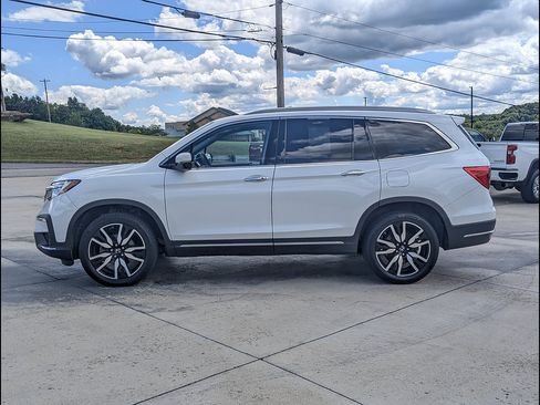 Used 2022 Honda Pilot Touring image 9